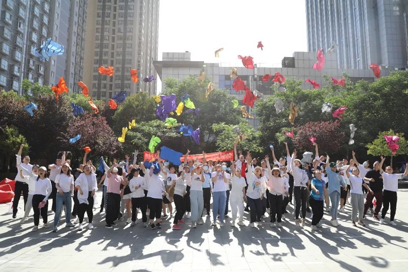 燃起來！趣味運(yùn)動(dòng)會(huì)火熱來襲——生態(tài)水泥公司第一屆“華山杯”職工趣味健身運(yùn)動(dòng)會(huì)圓滿舉行