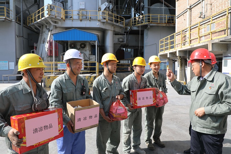 黃陵公司：小企業(yè)的幸?！懊艽a”